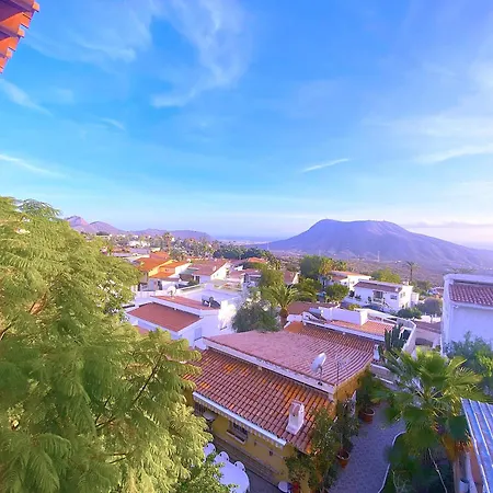 Tropicalidays Oceanview Apartamento *